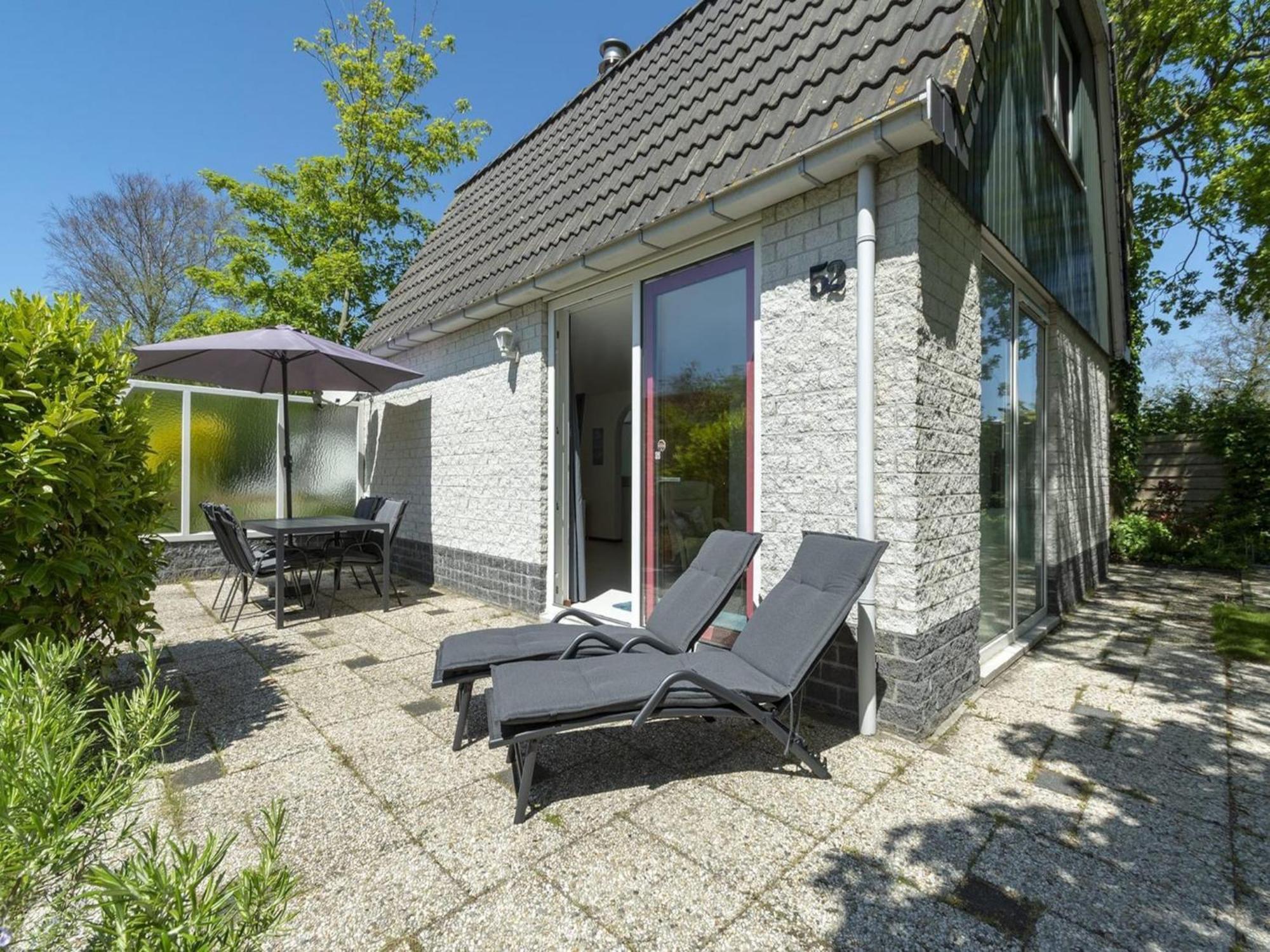 Holiday Home With Pool By The Sea Sint Maartensvlotbrug Eksteriør bilde