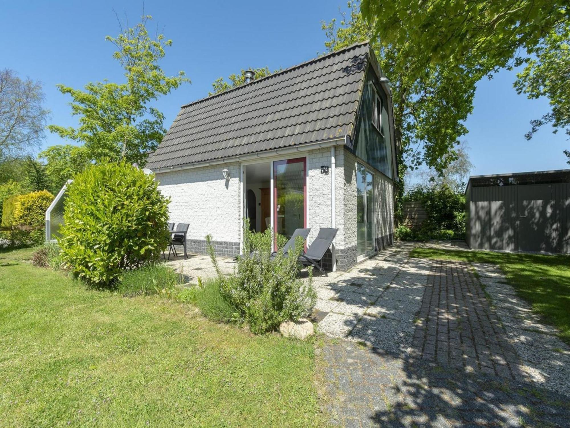 Holiday Home With Pool By The Sea Sint Maartensvlotbrug Eksteriør bilde
