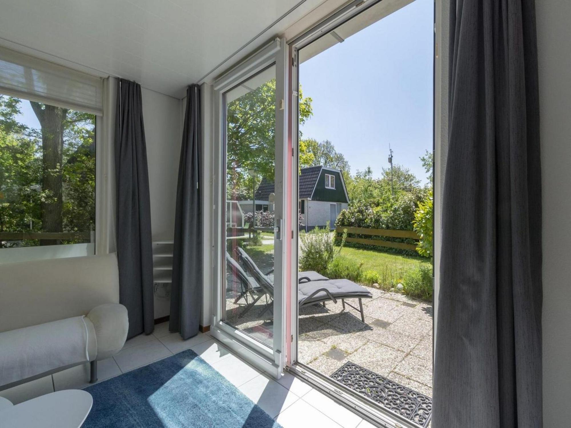 Holiday Home With Pool By The Sea Sint Maartensvlotbrug Eksteriør bilde
